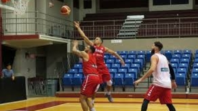 Video: SelecciÃ³n de Puerto Rico inicia prÃ¡cticas con la "nueva generaciÃ³n"
