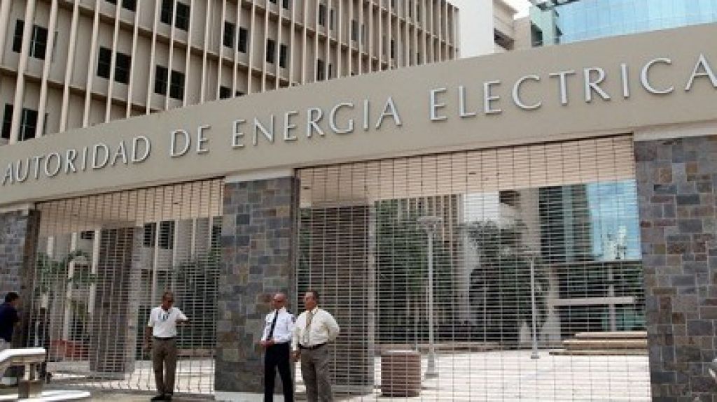  Jenniffer Gonz&aacute;lez defiende importancia vista de Bishop sobre la AEE 