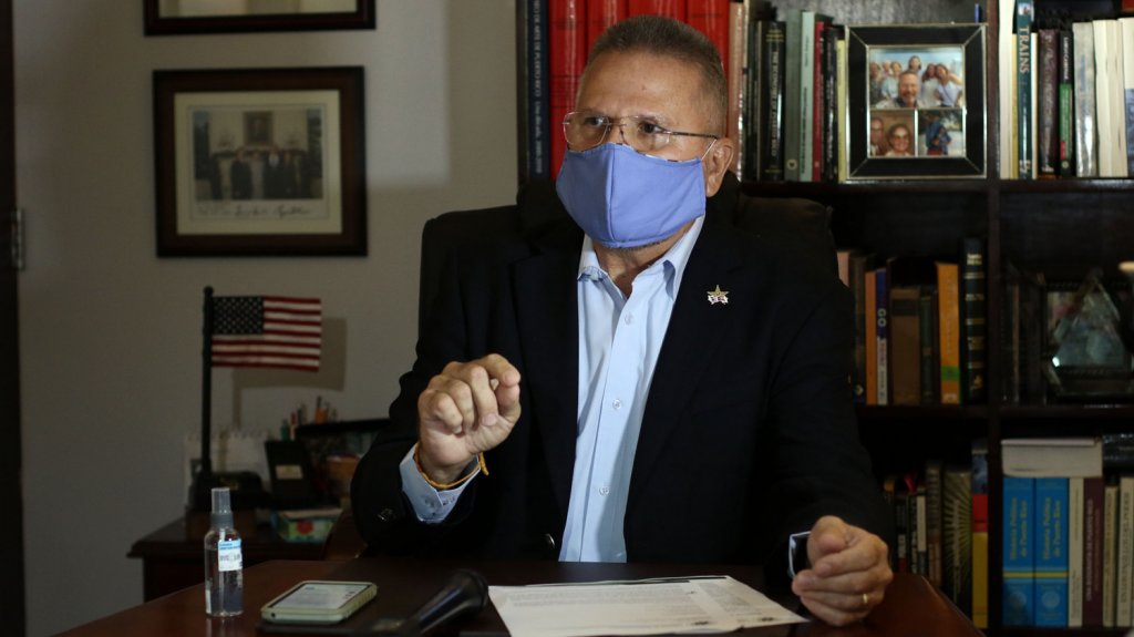  Representante busca investigar tr&aacute;fico de animales ex&oacute;ticos 