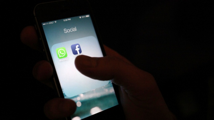 WhatsApp puede ser el arma secreta de Facebook para enfrentarse a Twitter