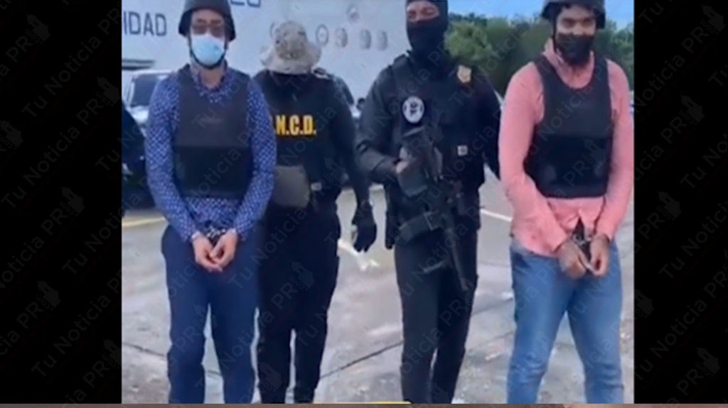  Video: Momento en que polic&iacute;a Dominicana entrega a la polic&iacute;a de PR a l&iacute;der de la FARC Vladimir 