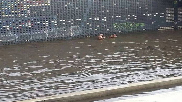 Carreteras inundadas en Bayamon