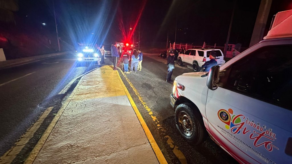  Motociclista sufre fractura craneal tras chocar contra isleta en Lares 