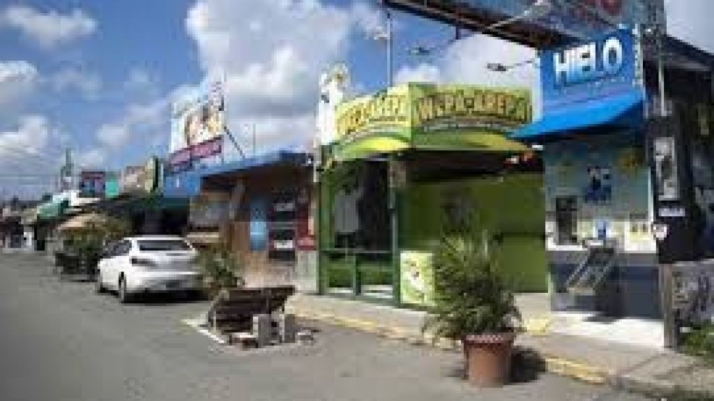  Presidente Cameral anuncia proyecto de mejoras de kioskos de Luquillo 