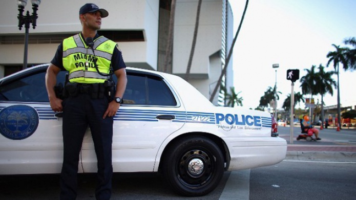 Un tiroteo en Miami deja dos muertos y varios heridos