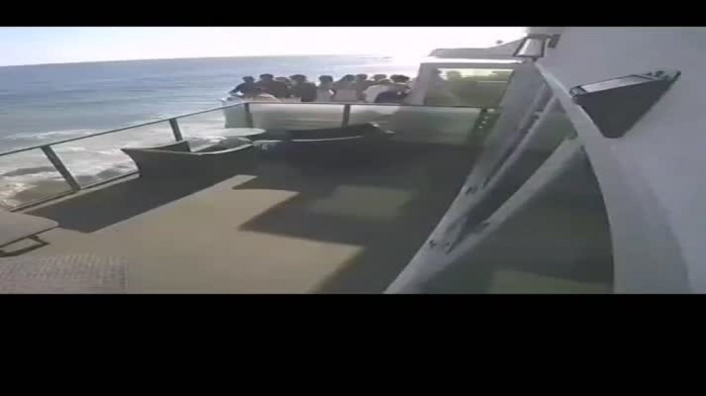  Video: Momento en que se derrumba un balc&oacute;n durante celebraci&oacute;n de una boda en California 