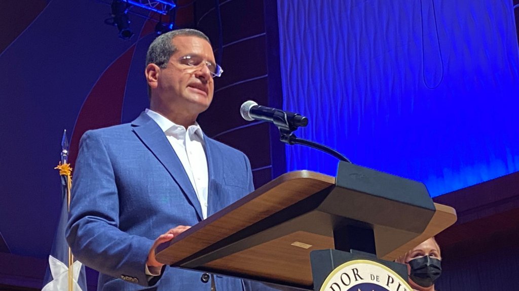  Gobernador ordena a empleados p&uacute;blicos trabajar hasta el mediod&iacute;a ante el paso de posible tormenta tropical 