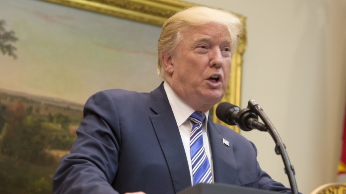 Trump mantiene la tensiÃ³n nuclear con Corea del Norte y Tillerson la modera