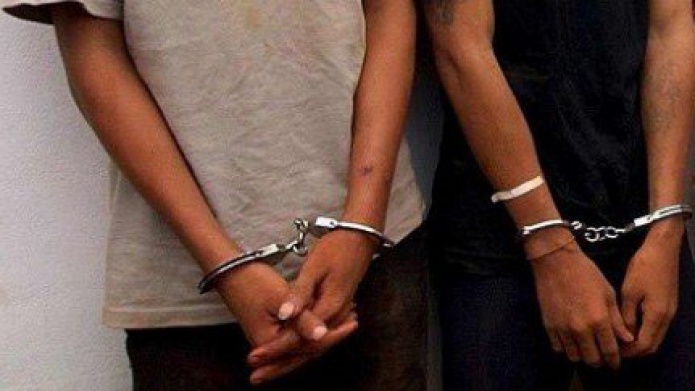 Radican A Dos Jovenes Por Robo De Arreglos de San Valentin