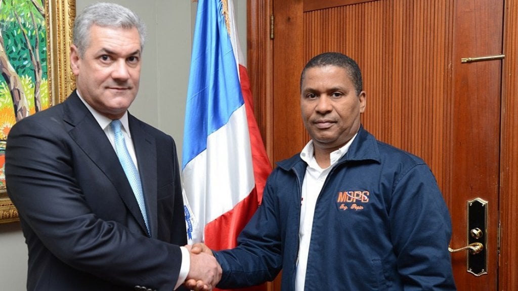  Someten a exministros Obras Públicas 