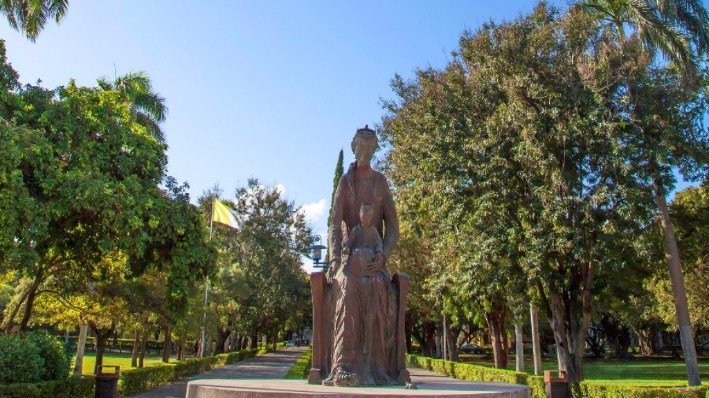  Universidad Cat&oacute;lica distribuir&aacute; 1,25 millones de d&oacute;lares entre estudiantes matriculados en cursos de verano 