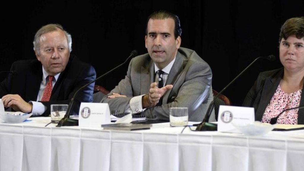  Junta de Control Fiscal apoya creaci&oacute;n de la oficina del Principal Oficial Financiero 