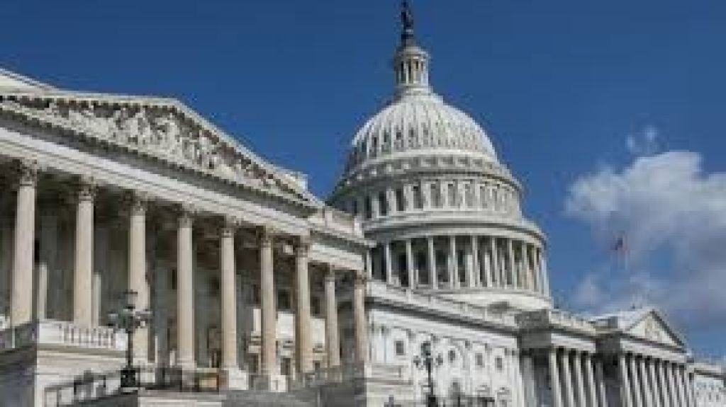  J&oacute;venes cabildear&aacute;n ante congresistas por fondos VIH y Seguro Social 