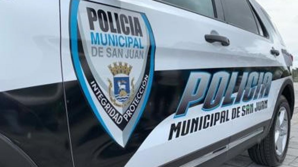  Policia Municipal de San Juan investiga hurto de pertenencias a varios turistas predios de El Escambr&oacute;n 