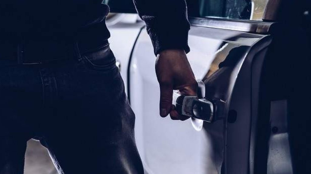  Reportan el hurto de dos veh&iacute;culos en urbanizaci&oacute;n de Caguas 