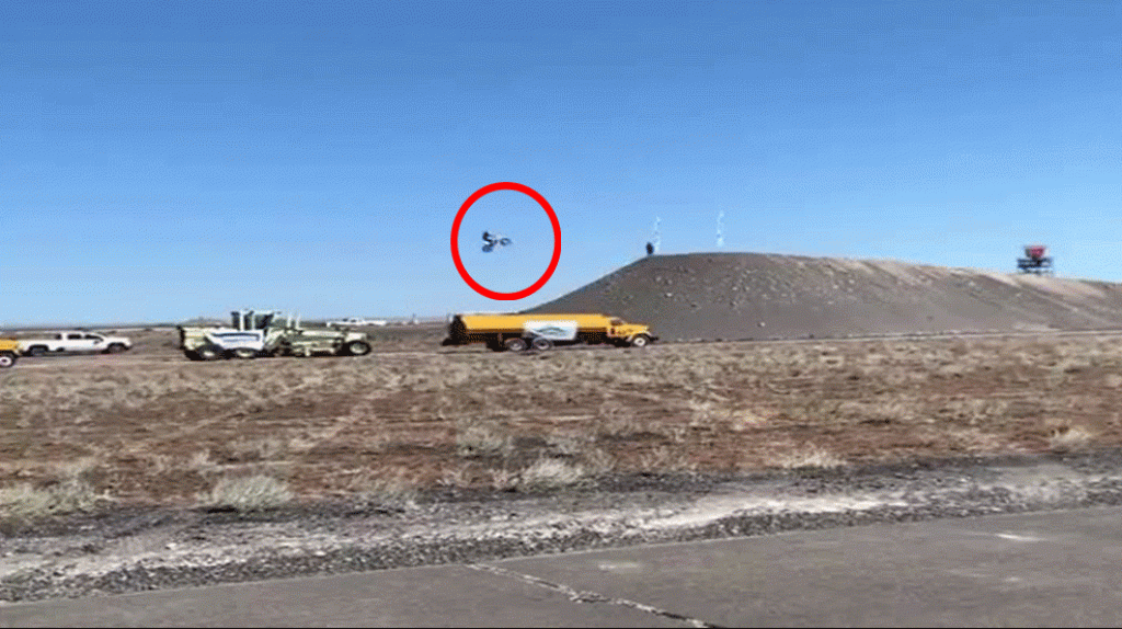  Video: Motociclista entrenaba para &ldquo;R&eacute;cord Mundial&rdquo; y tiene accidente que le cost&oacute; la vida 