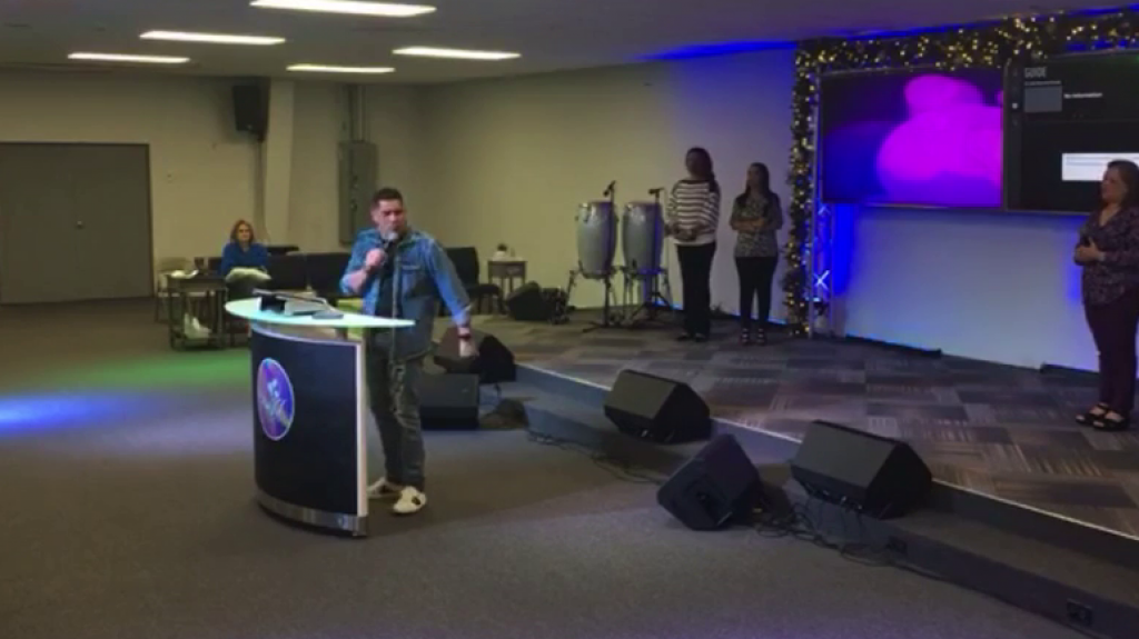  Nuevo video del Pastor de iglesia de San Juan pidiendo que contin&uacute;en los terremotos 