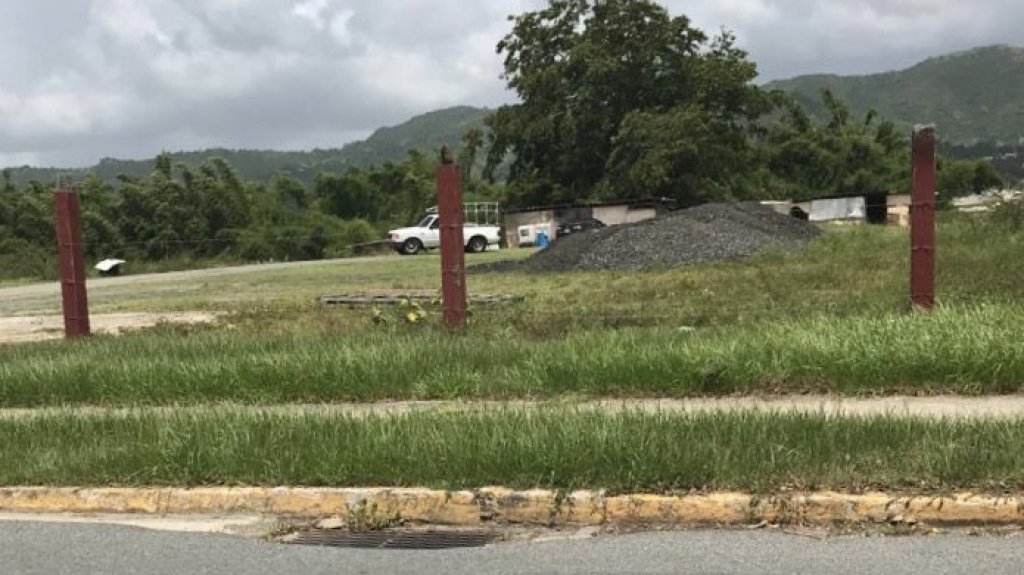  Denuncian caso de corrupci&oacute;n en Gurabo: empleado se habr&iacute;a apropiado de terreno municipal con anuencia de la alcaldesa 