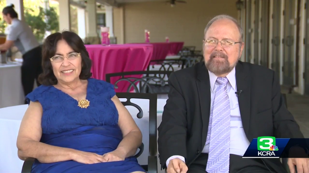  Video:Les niegan habitaci&oacute;n en California, empleado le dice que licencia de conducir de PR no es una identificaci&oacute;n de los EE. UU. 