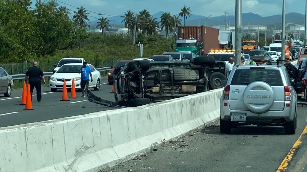  Reabren carriles tras accidente fatal en la PR-2 en Pe&ntilde;uelas 