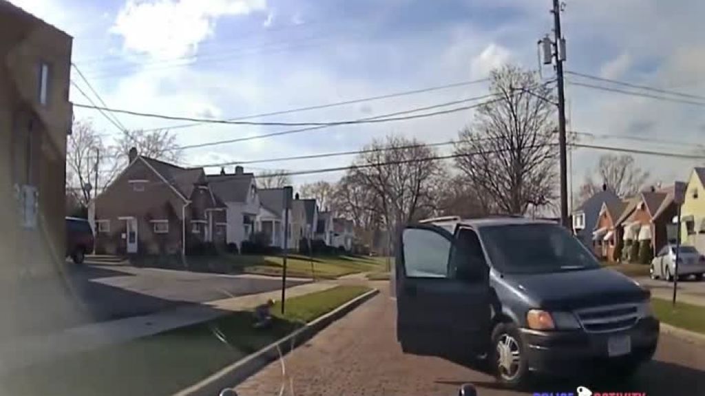  Video Intent&oacute; burlar la polic&iacute;a en Brooklyn, no imagin&oacute; lo que le esperaba 3 minutos m&aacute;s tarde 