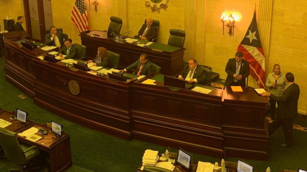  Abren y cierran trabajos de Sesi&oacute;n Extraordinaria para residenciamiento 