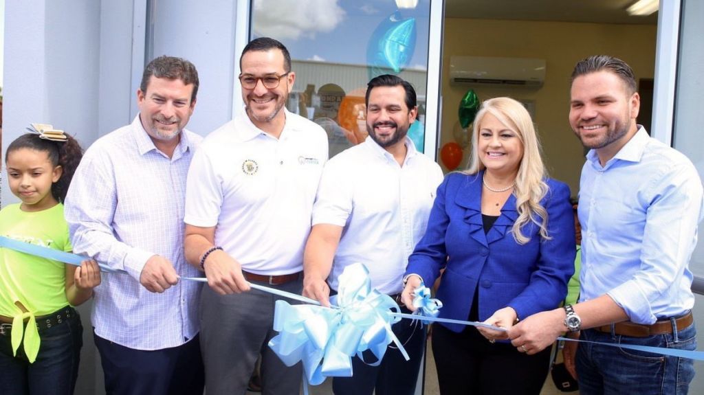  Se inaugura en Cata&ntilde;o el d&eacute;cimo centro educativo y tecnol&oacute;gico de la Administraci&oacute;n de Vivienda P&uacute;blica 