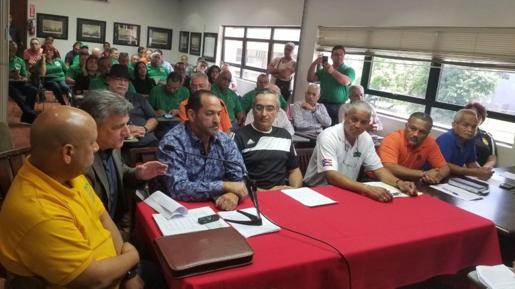  Escuche audio: Revueltos, pero no juntos los protestantes en el D&iacute;a Internacional de los Trabajadores 
