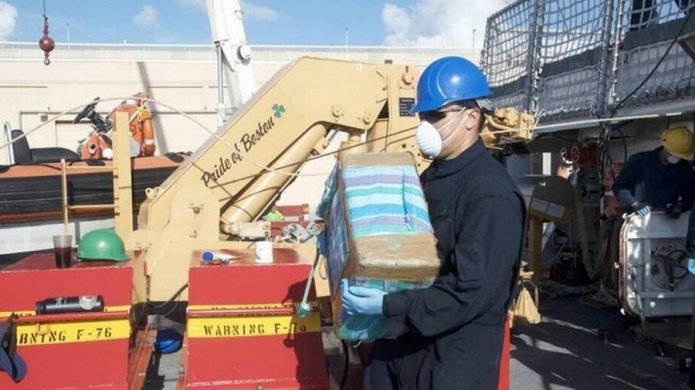 Servicio Guardacostas descarga en Broward 3 toneladas de cocaÃ­na incautada