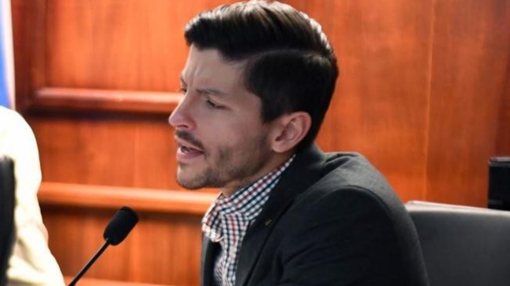  Manuel Natal exige transparencia en la AEE y a Educaci&oacute;n 