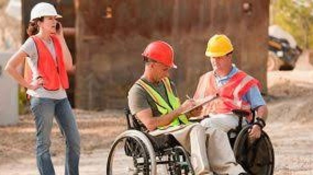  Otorgan 1 mill&oacute;n para ayudar a personas con discapacidad a conseguir empleo 