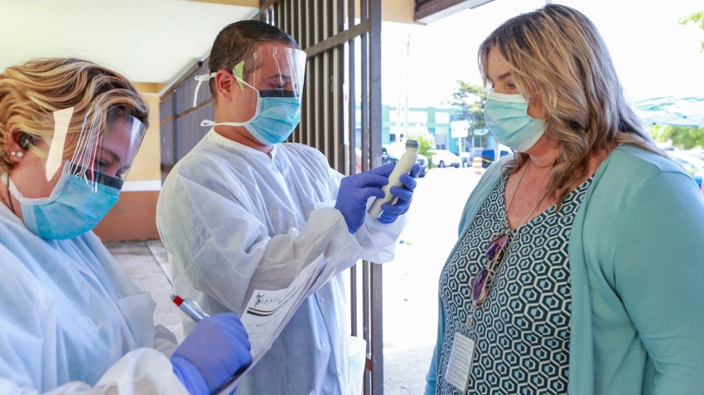  Revelan presunto lucro de farmac&eacute;uticas locales con la escasez de pruebas de COVID-19 en Puerto Rico 