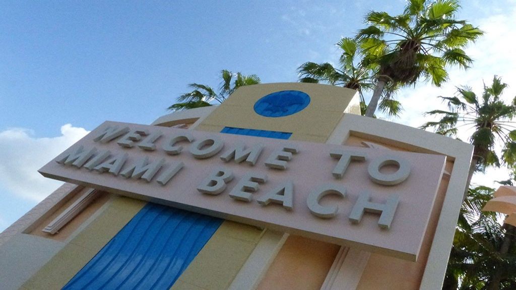  Un herido de bala tras pelea entre dos personas en Miami Beach 