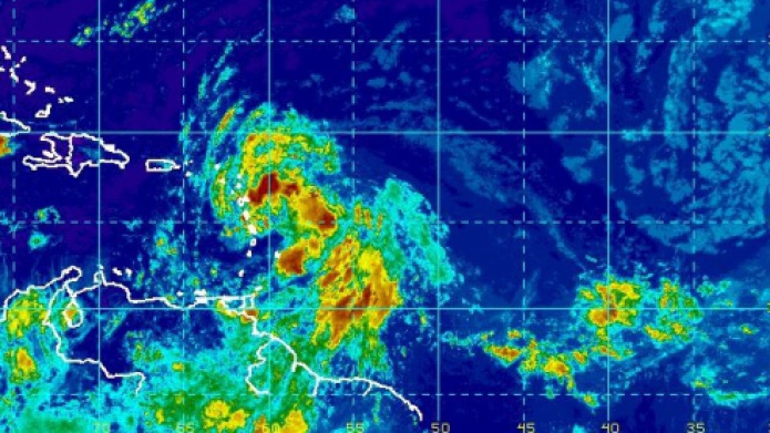 Â¡Mucha lluvia! Vigilancia de Inundaciones para toda la isla... 
