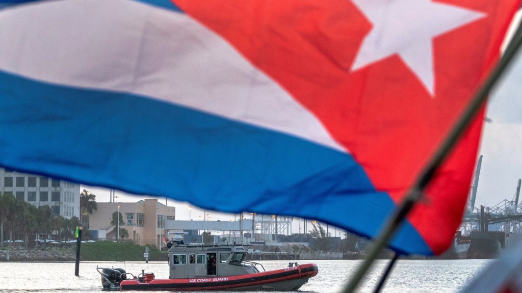  Con retraso y solo cuatro botes, parte de Miami la flotilla de apoyo a Cuba 
