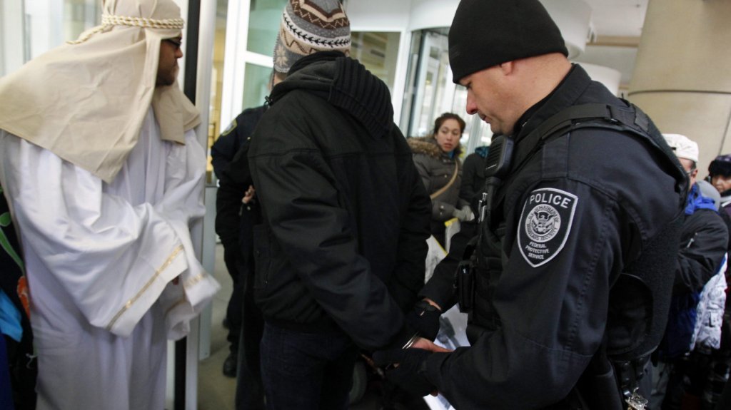  M&aacute;s de 120 indocumentados detenidos en operativos de ICE en California 