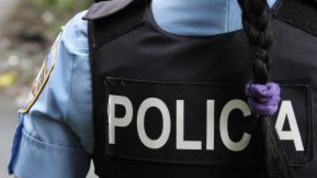  Arrestan mujer que agredi&oacute; a su padre y le robo el carro en Cabo Rojo 