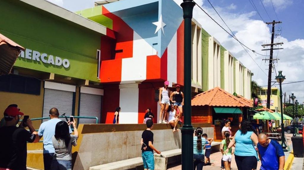  Desalojan comerciantes de la Plaza del Mercado de Juana D&iacute;az tras resultado de Informe de Inspecci&oacute;n 