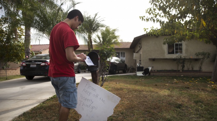 California: Comprador de armas era pariente de agresor