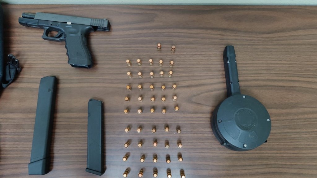  Ocupan arma y drogas durante Intervenci&oacute;n en Mayag&uuml;ez 