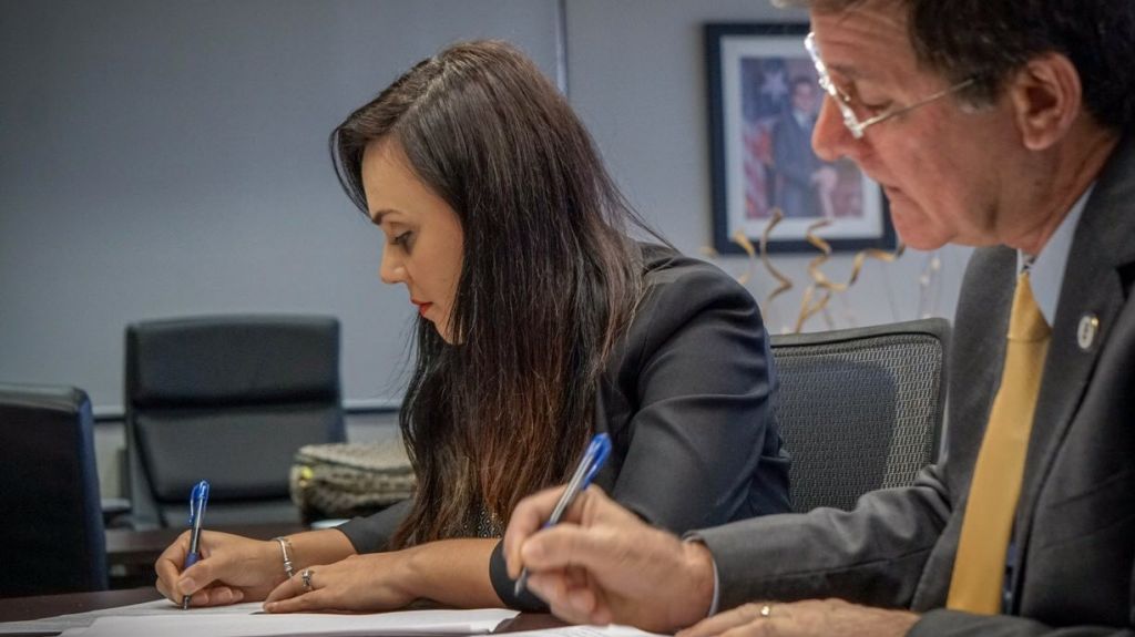  Acuerdo agilizar&aacute; incorporaci&oacute;n de cooperativas 