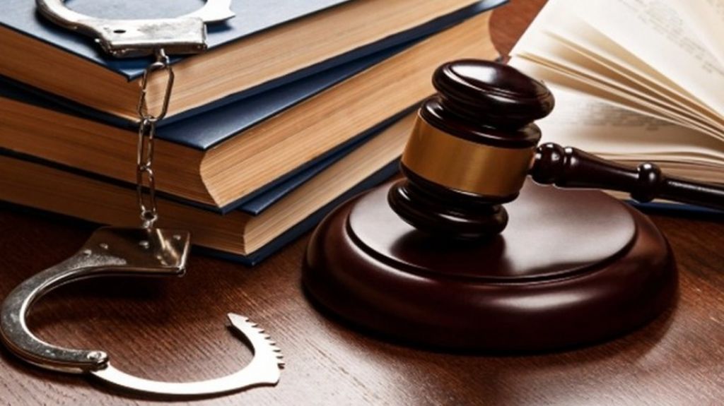  Ordenan arresto de tr&iacute;o por asesinato en negocio de Gurabo y fijan fianza de $6.5 millones 