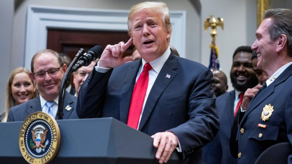  Trump asegura que el equipo de Mueller se "ha vuelto absolutamente loco" 