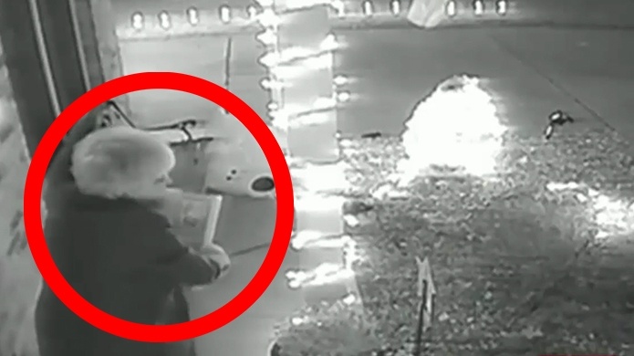 Video: Una abuela se robÃ³ la Navidad literalmente