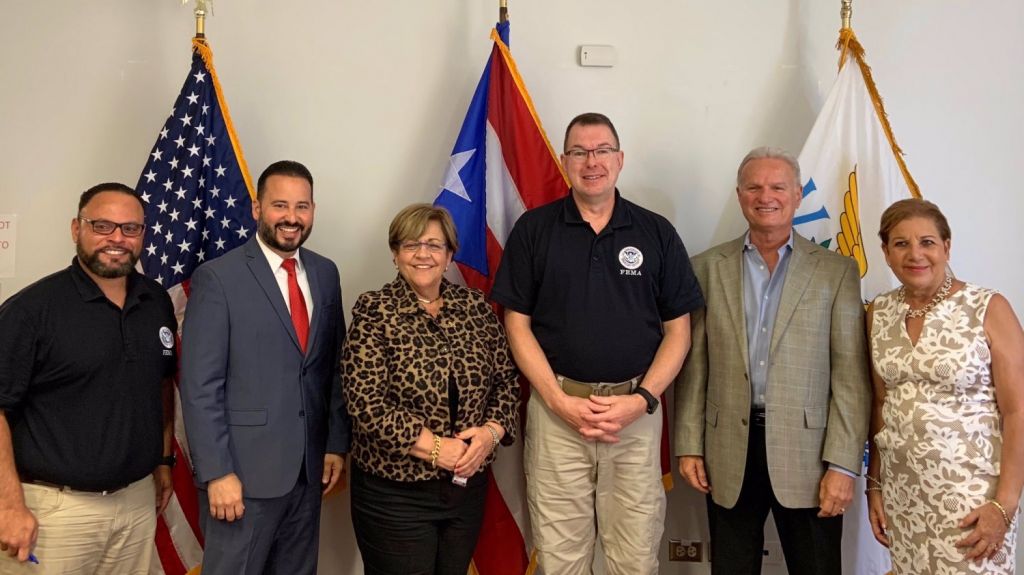  FEMA y alcaldes dialogan sobre los esfuerzos de recuperaci&oacute;n en sus municipios 