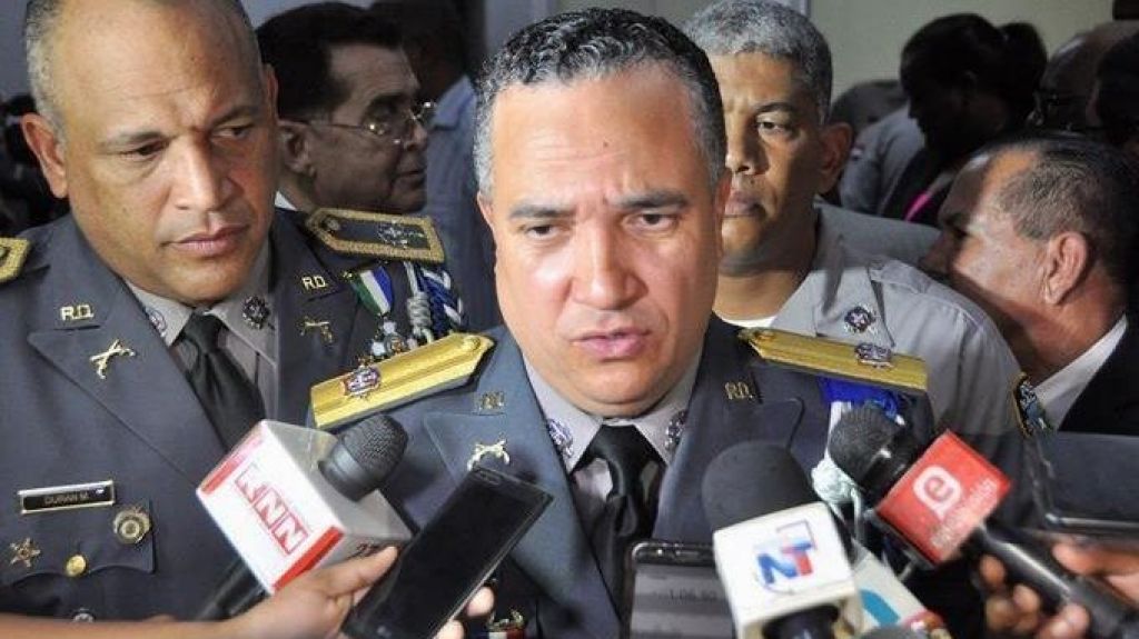  Director PN sobre quienes irrespeten a agentes durante toque de queda: “Hay que agarrarlo, 'estrallarlo' en el piso, esposarlo y meterlo en la cárcel” 