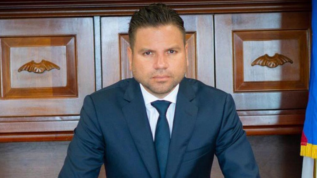  Decenas de empleados municipales de Cata&ntilde;o solicitaron el PUA y alcalde les lanza una advertencia 