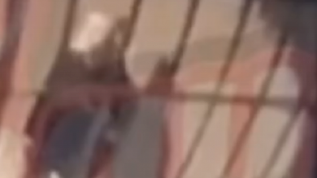  Publican video de &ldquo;Cosculluela&rdquo; dentro de la celda en comandancia de la polic&iacute;a 