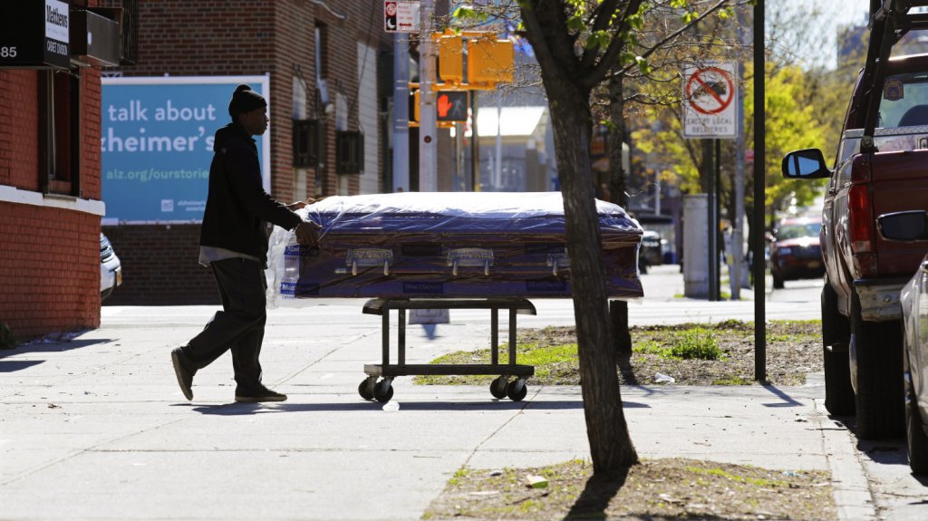  EE.UU. llega a 270.450 muertos por covid-19 tras sumar otros 2.562 