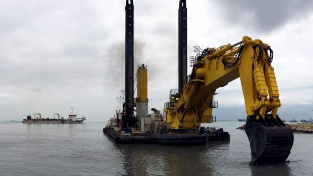  Cuerpo de Ingenieros de Estados Unidos contratra por 4.6 millones a una firma de Luisiana para dragar el puerto de Arecibo 